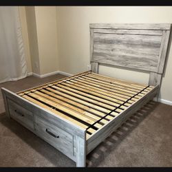 Ashley Furniture Queen Bed
