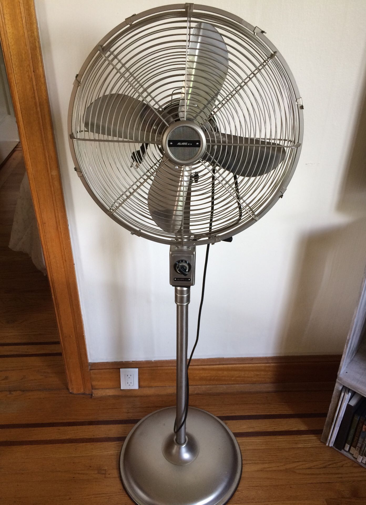 Allaire No. 16 Floor Fan