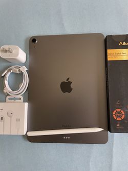 Apple IPad Air 5th Generation (10.9” Liquid Retina/ M1 chip / 2022 Model) 64GB with pen, keyboard case & Accessories (256gb $499)