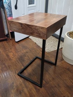 Laptop Table With Shelf