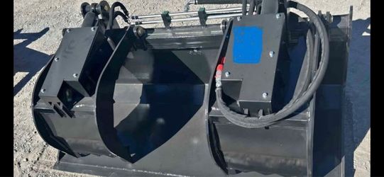 New 68 inch Skid Steer Demo Grapple Bucket