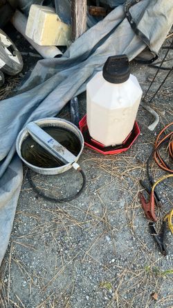 Chicken and dog water bowls, automatic, Phill five bucks or both of them