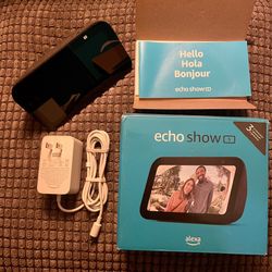 Echo Show 5 3rd Gen Barely Used/Like New