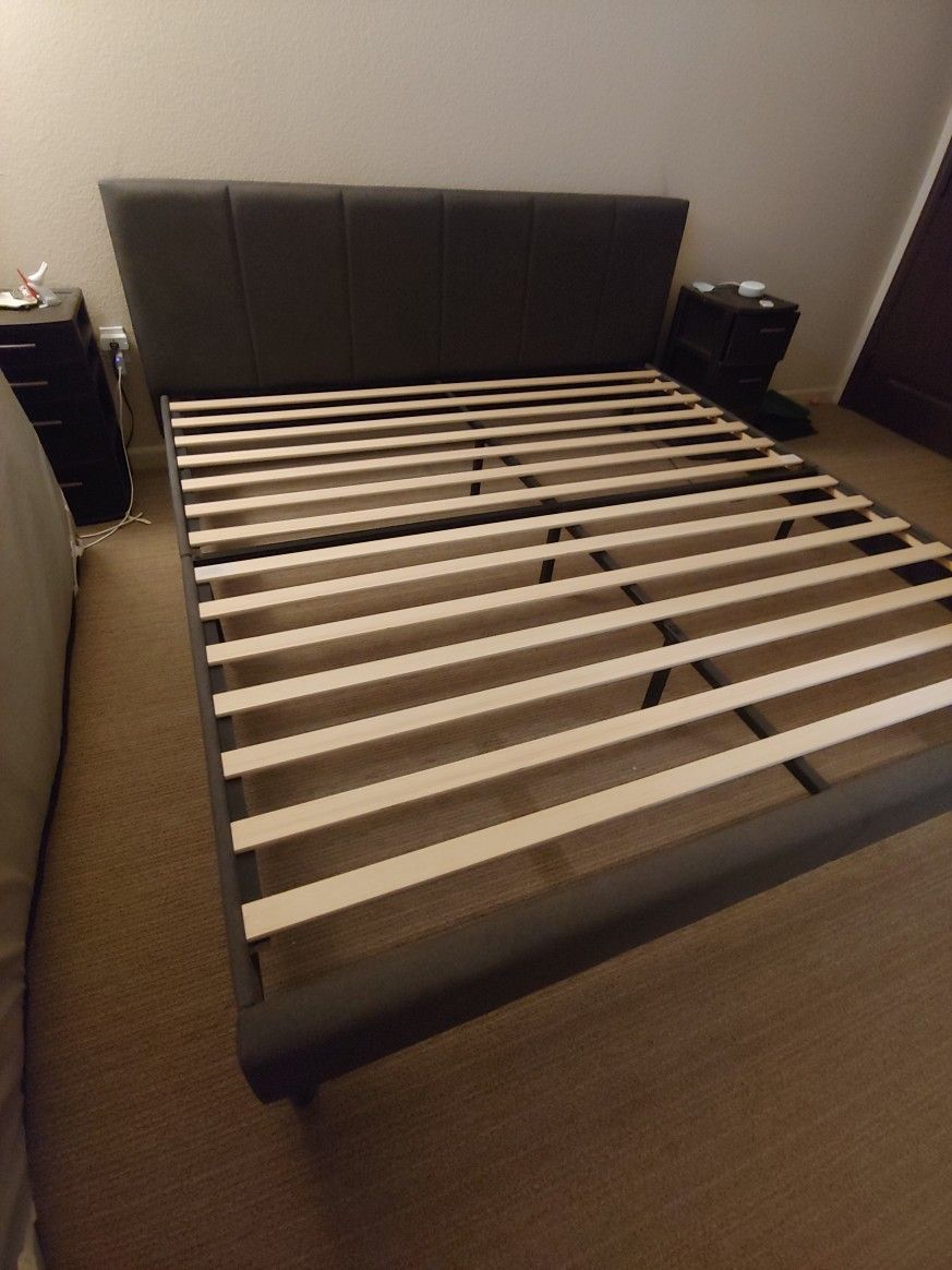 Zinus Upholstered Platform Bed Frame (King Size)