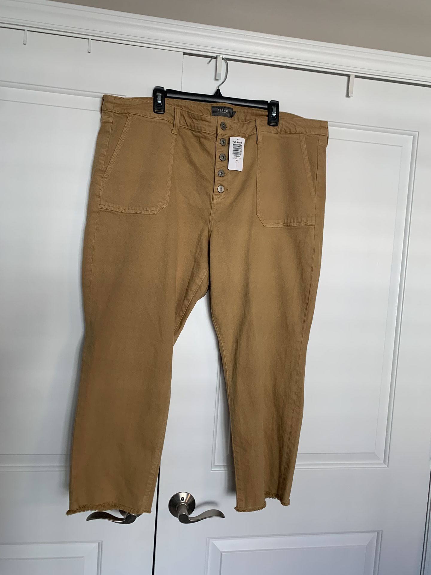 NWT Torrid Womens Size 20 Pants