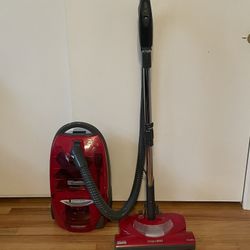 Kenmore Progressive 360 True HEPA Model 116 Canister Vacuum - RED W/ Attachments