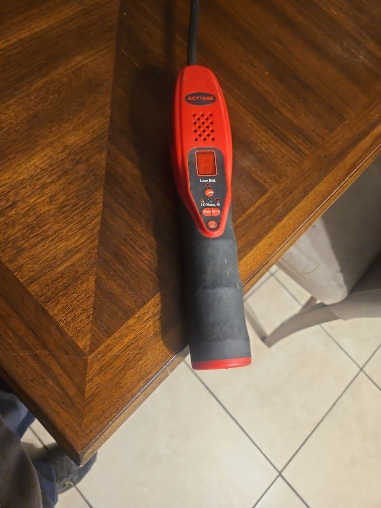Snap On Leak Detector