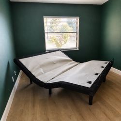King Adjustable Bed Base | Massage | USB Ports | Memory Settings | Remote Included