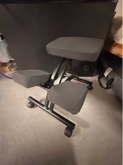Ergonomic office chair