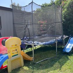 Trampoline Jumper, Slide