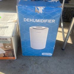 Dehumidifier 