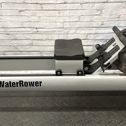 WaterRower M1 HiRise w/ A4 Monitor Row Machine Exercise Gym Rowing Fitness Trainer Crossfit IV