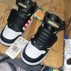 Adidas Shoes  Child Hoops