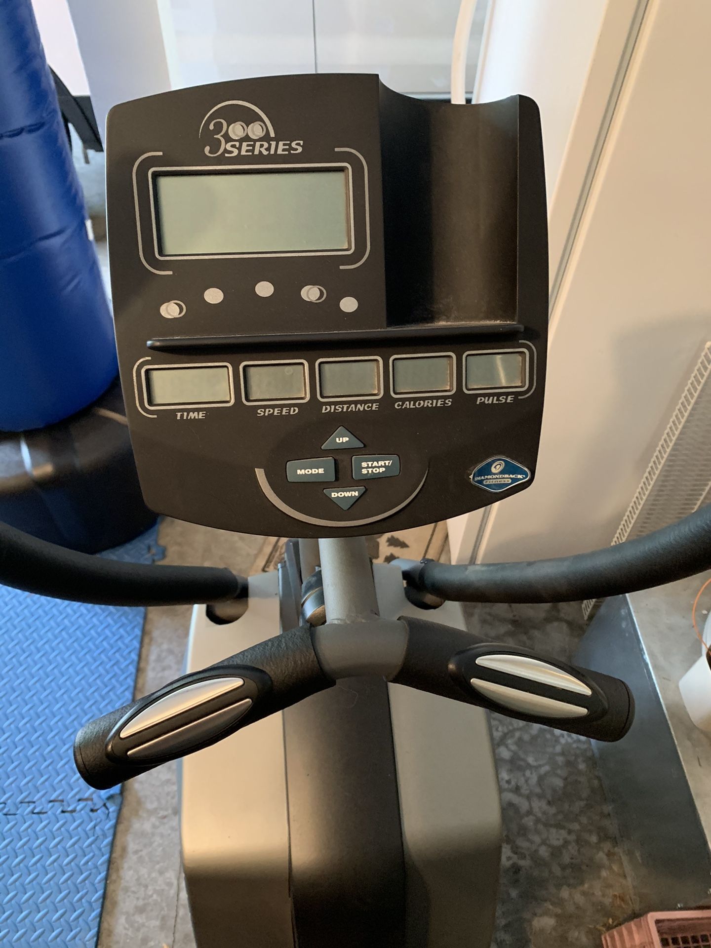 Diamondback Elliptical Stairstepper Hybrid Trainer for Sale in