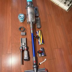 Dyson Gen5  Outsize