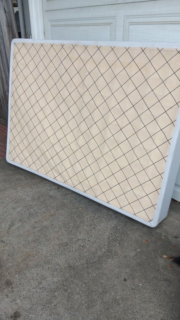 Free Full Size Bed Box Spring As Is