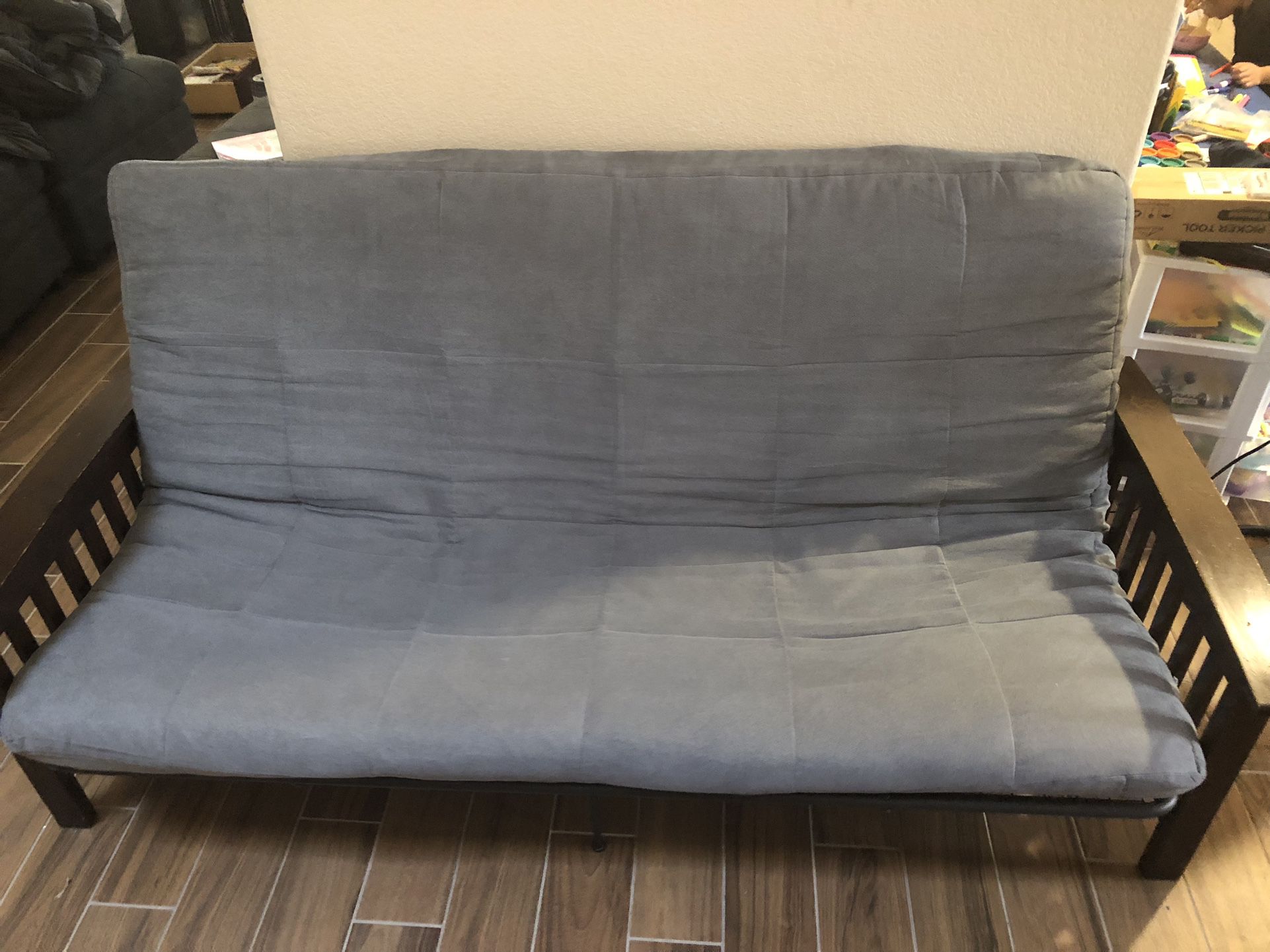 Full Size Futon (Mattress Included) 
