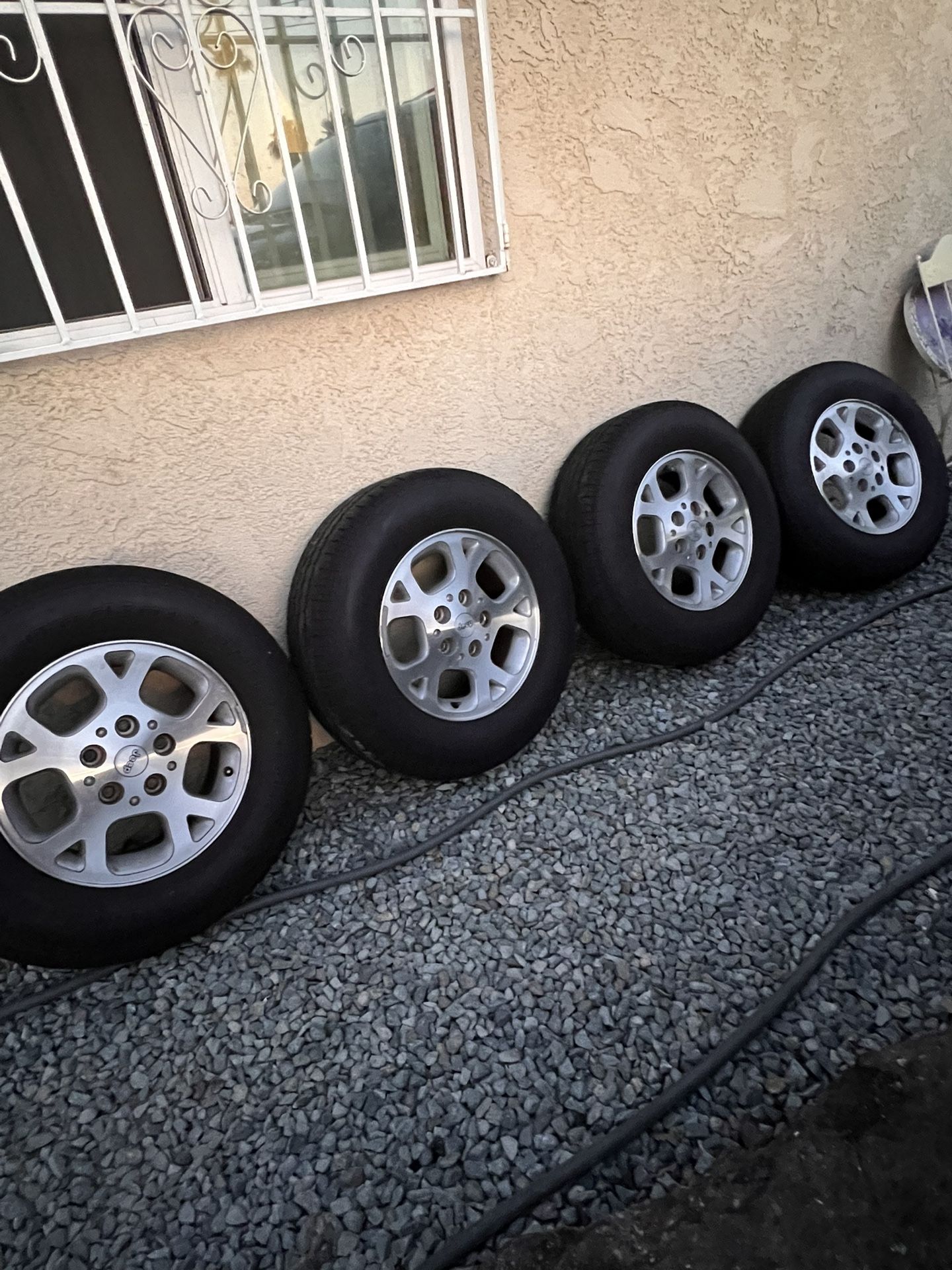 Wj Rims 1999 To 2004 Grand Cherokee WJ Wheels for Sale in San Diego, CA - OfferUp