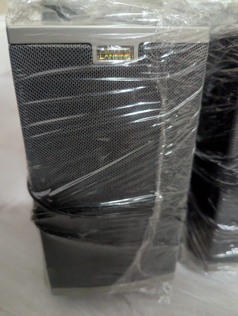 Altec Lansing Computer Subwoofer W/ 4 Speakers