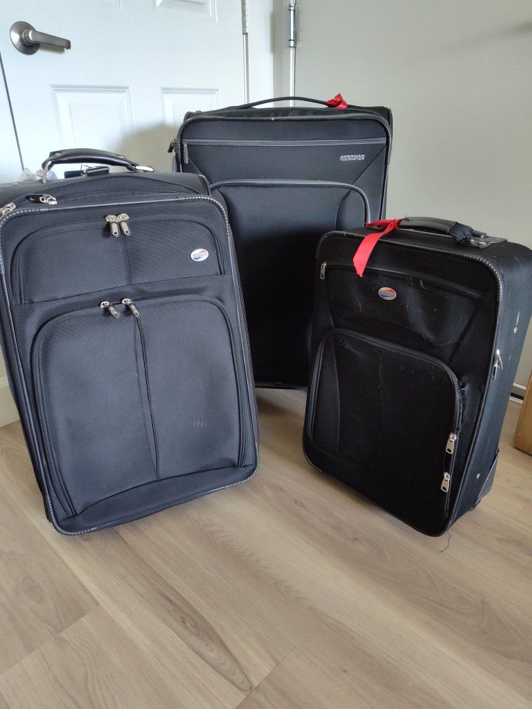 3-piece American Tourister Soft Luggage Set