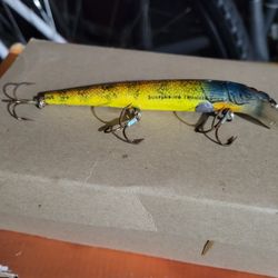 Pre rapala storm suspendeding Thunderstick