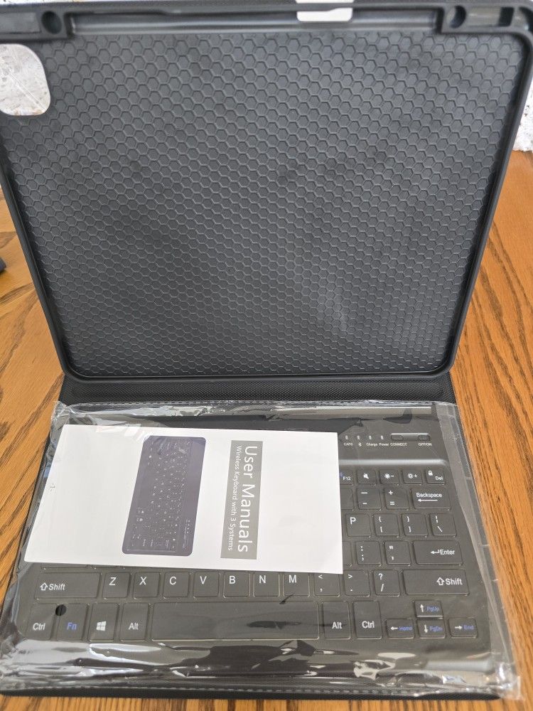 iPad Pro 13 Inch Case with Keyboard, Magnetic Detachable Keyboard, Precise Cutouts Case with Pencil Holder