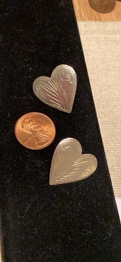 925 Sterling silver southwestern style heart earrings