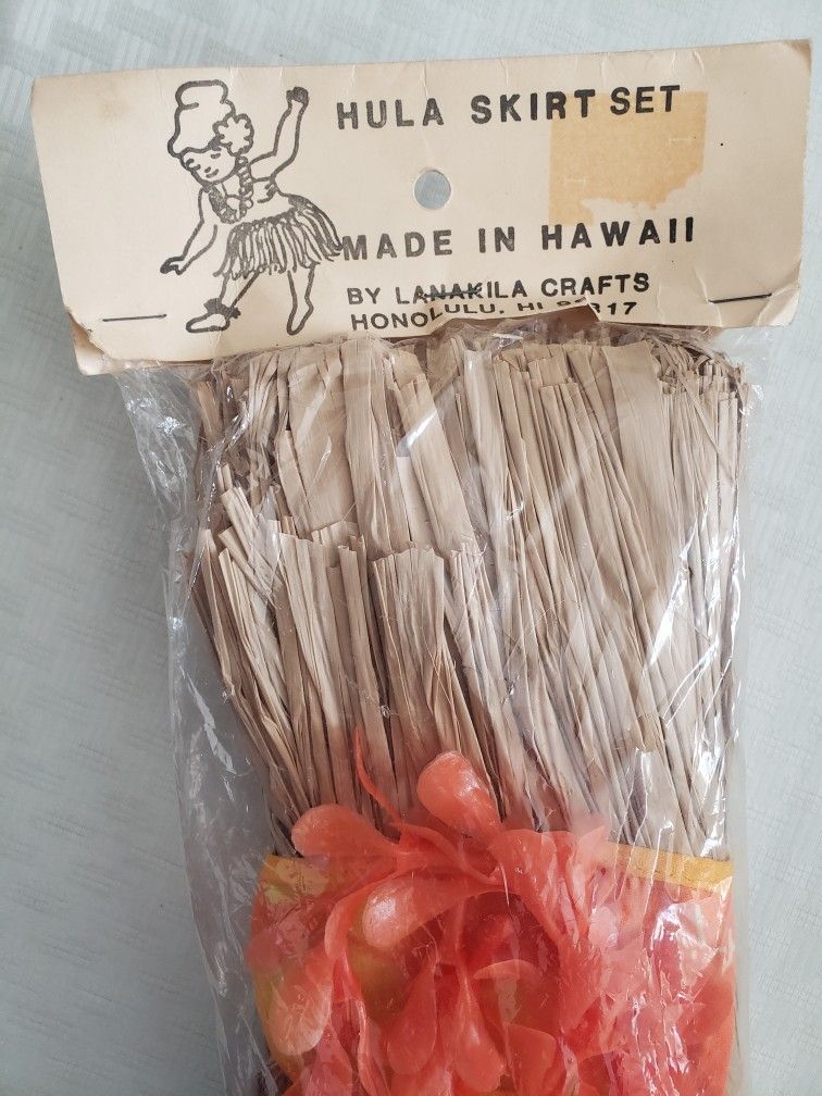 Childs Hula Skirt Set
