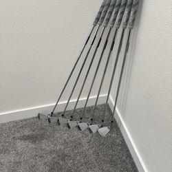 Callaway “Rogue ST” PRO Irons
