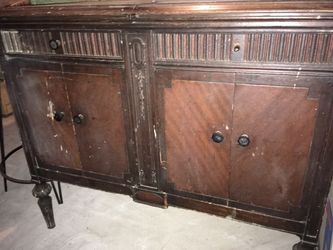 Antique phonograph cabinet