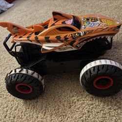 Monster Trucks