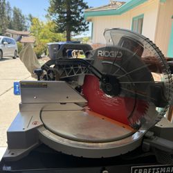 Rigid 12” Dual Bevel Compound Miter Saw