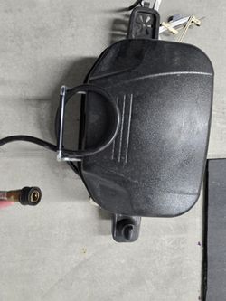 RV Grill, Mounts ON SIDE Of RV