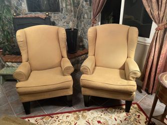 WING BACK CHAIR / CHAIRS 
