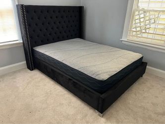 😍🖤 Brand new upholstered black nailhead trim King | Queen size tufted platform bedframe - opt Mattress • PAY AFTER DELIVERY 🚚