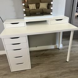 Vanity Desk With Mirror And Chair