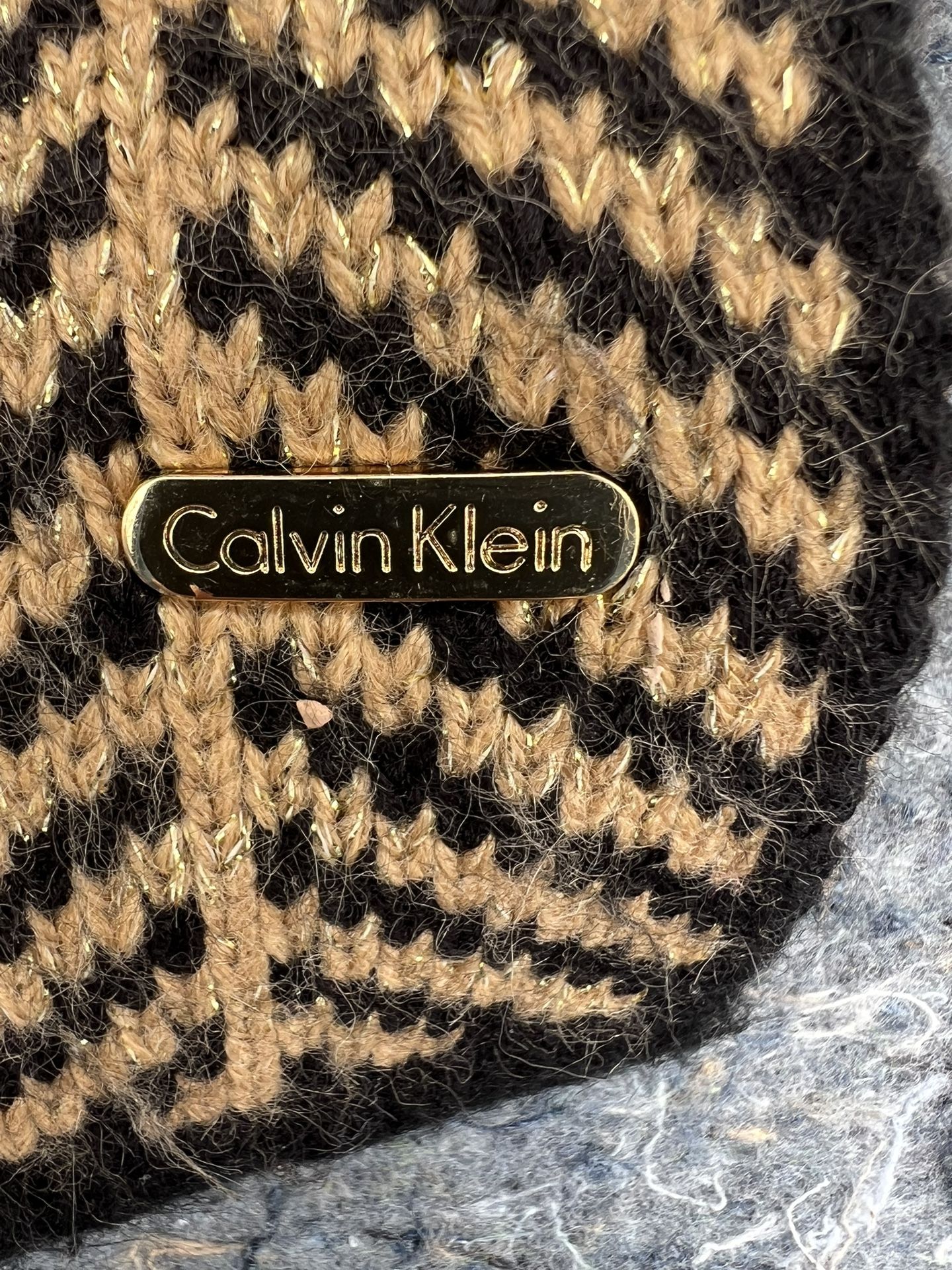 CALVIN KLEIN INFINITY LOOP GOLD METALLIC & BLACK 8 INCHES WIDE