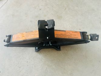 Small car jack