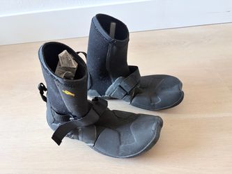 Patagonia size 11 yulex booties