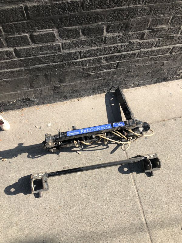 Roadmaster falcon 5250 tow bar / kit for Sale in Portland, OR - OfferUp