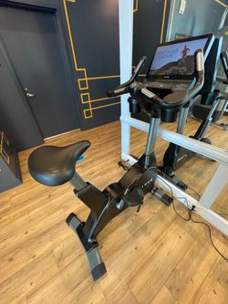 Upright Bike (1)