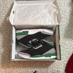 Air jordan 3 retro pine green Size 13