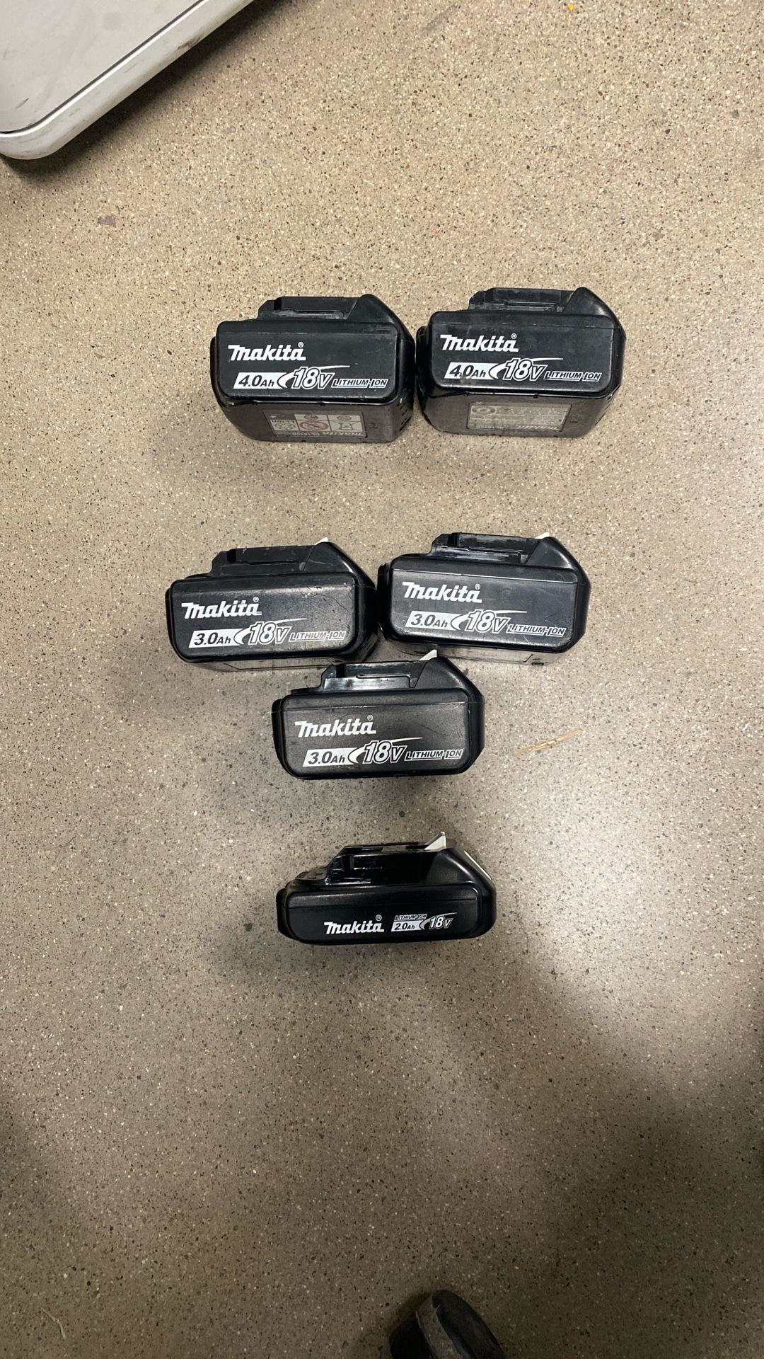 6  MAKITA 18V Lithium Ion BATTERIES 