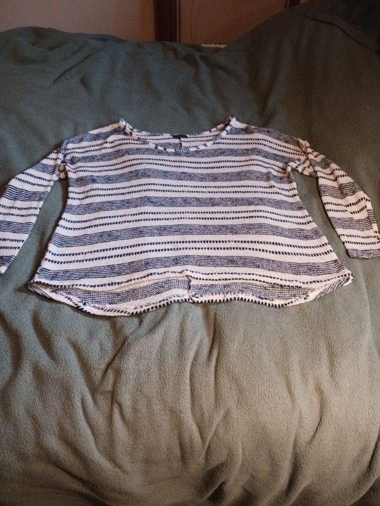 Navy Blue & Cream Colors Knit Top Sz. XL
