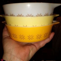 Vintage Pyrex 