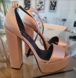 MADA Rose Gold Platform Sandals Heels Size 7