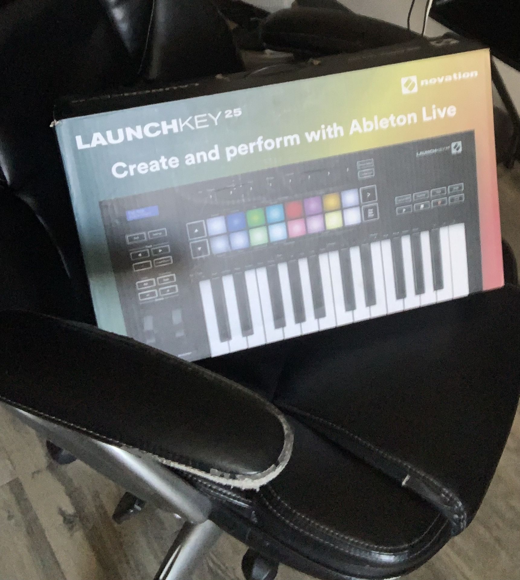 Novation Launchkey 25 MIDI Controller