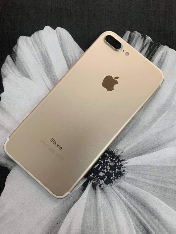 7 Plus 32gb $145 Each