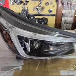 2019 - 2021 Subaru cobalt right headlight