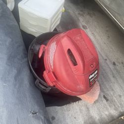 Vacuum And Thread Holder